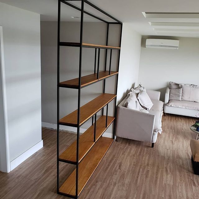 Parta/stol/loft uslubida metalldan yasalgan