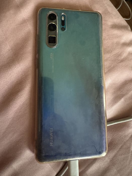 Vand Huawei P30 Pro in stare perfecta