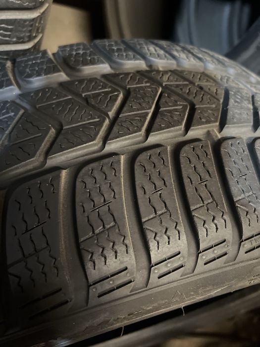 Anvelope iarna 225/40R18-Pirelli