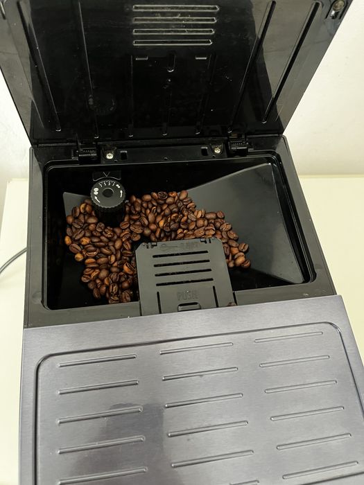 Vand aparat DeLonghi PrimaDonnaS