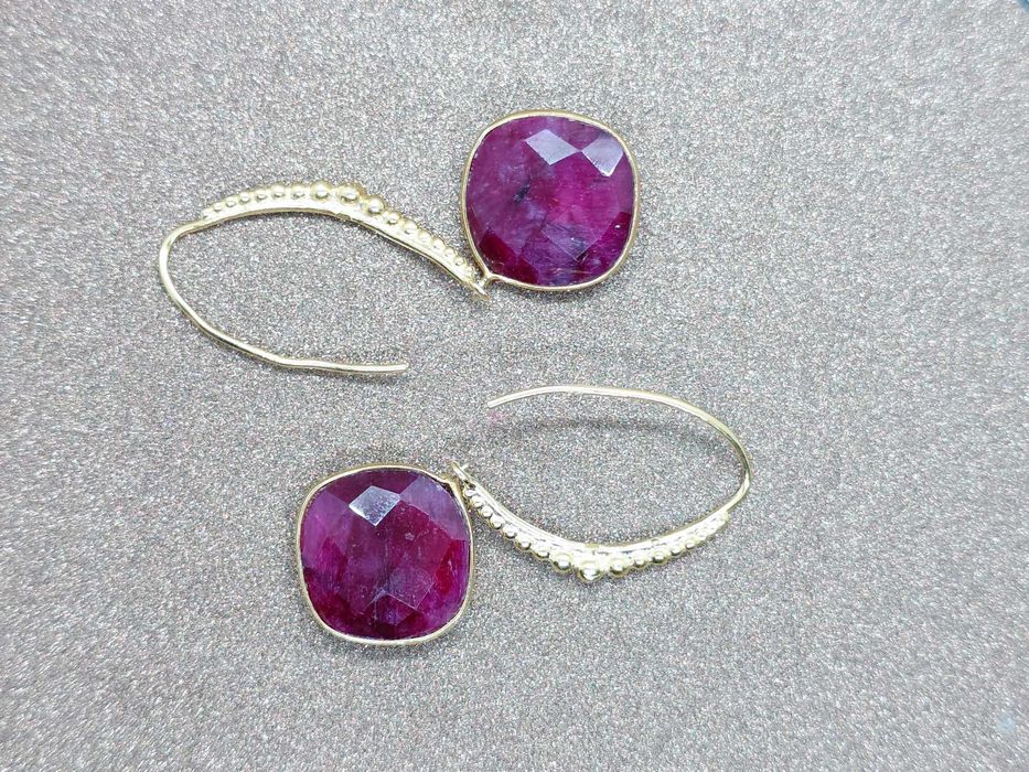 Cercei argint aurit cu rubin cushion – noi