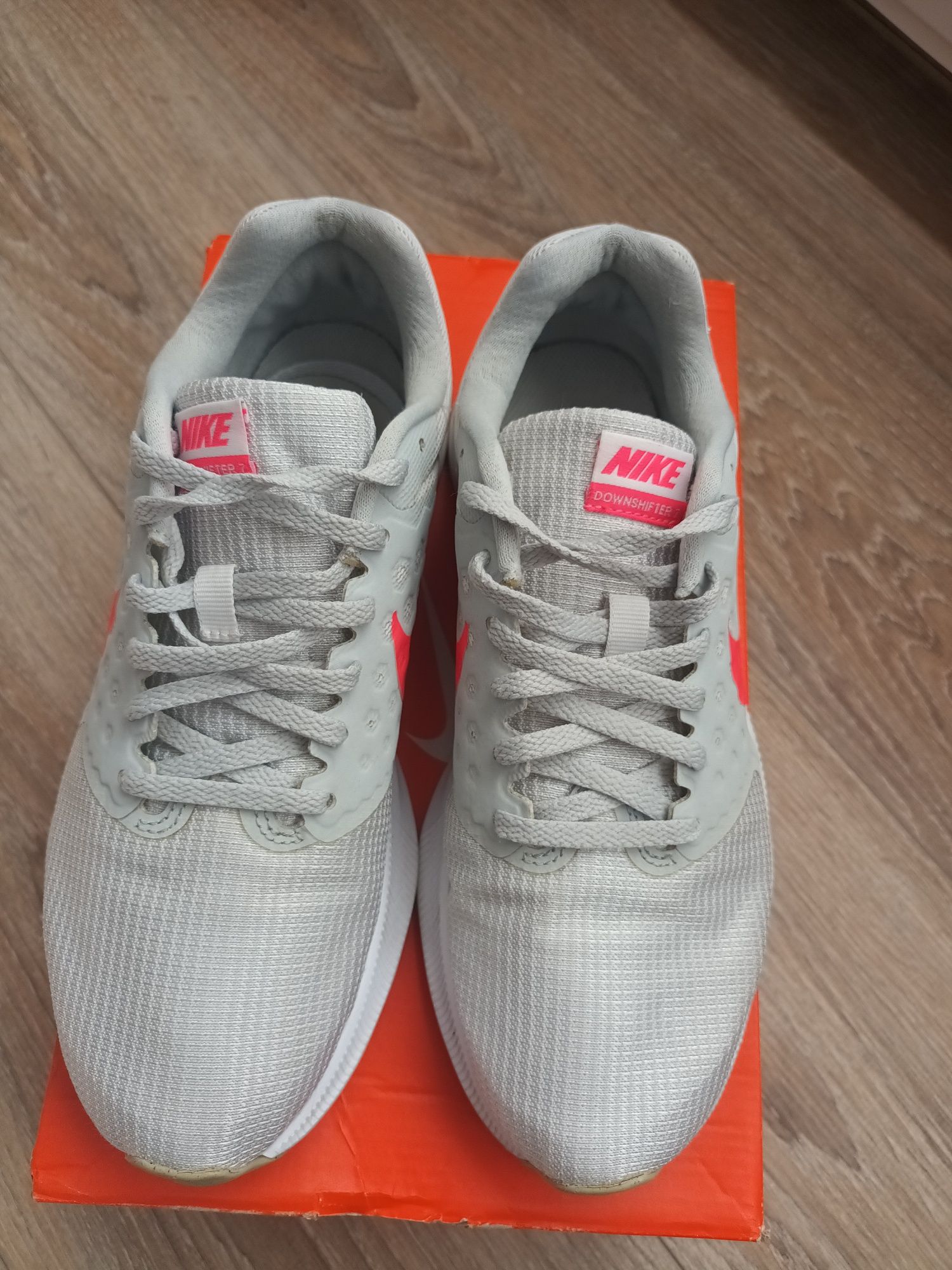 Дамски маратонки Nike 40 номер
