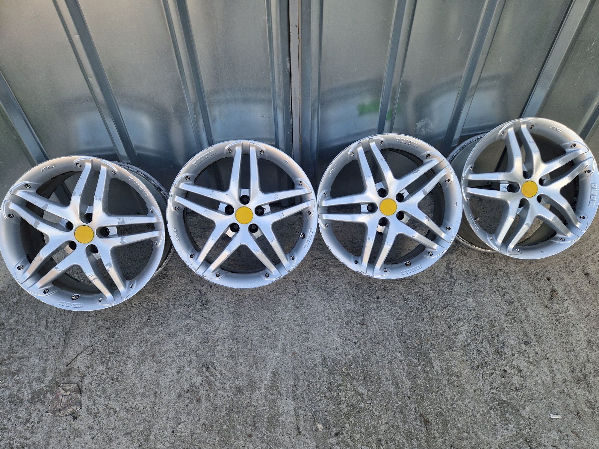 Джанти MOMO 17" 5x100