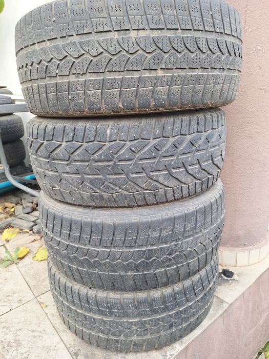 Cauciucuri iarna 225/45/17