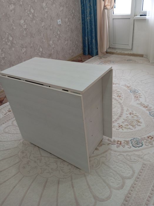 Продам стол трансформер 1.80
