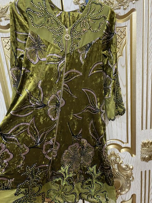 Xalat poycha sotiladi