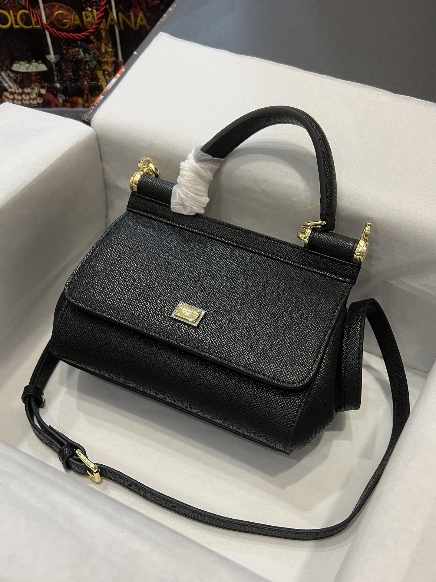 Geanta Dolce Gabbana Sicily 20 cm negru, Premium