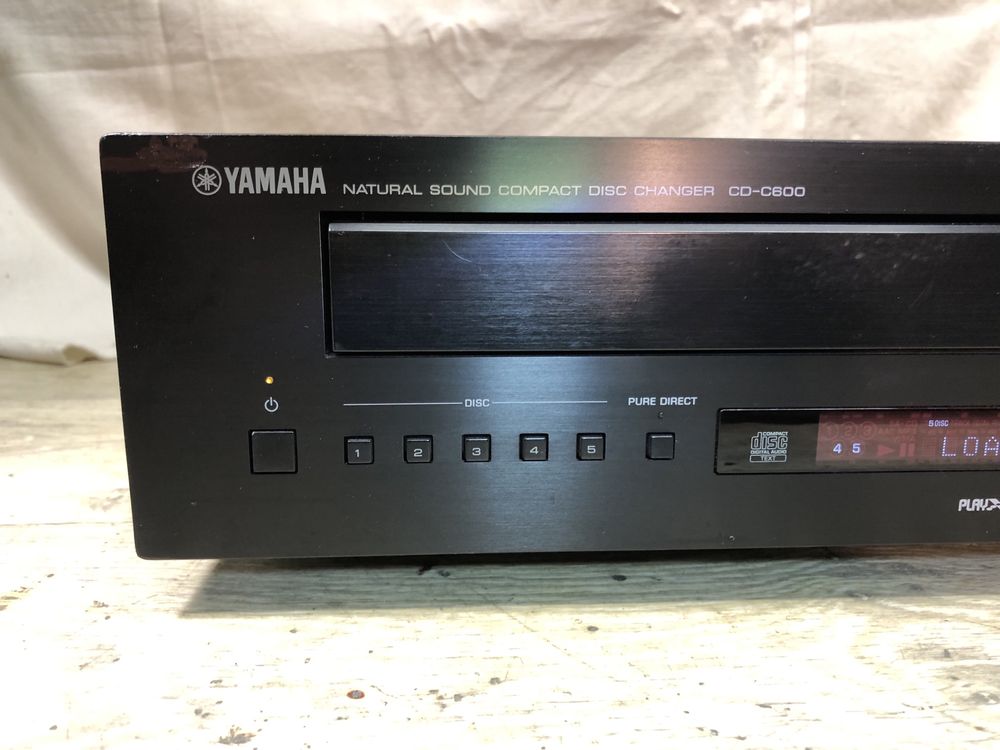 Yamaha CD-C600 плеър