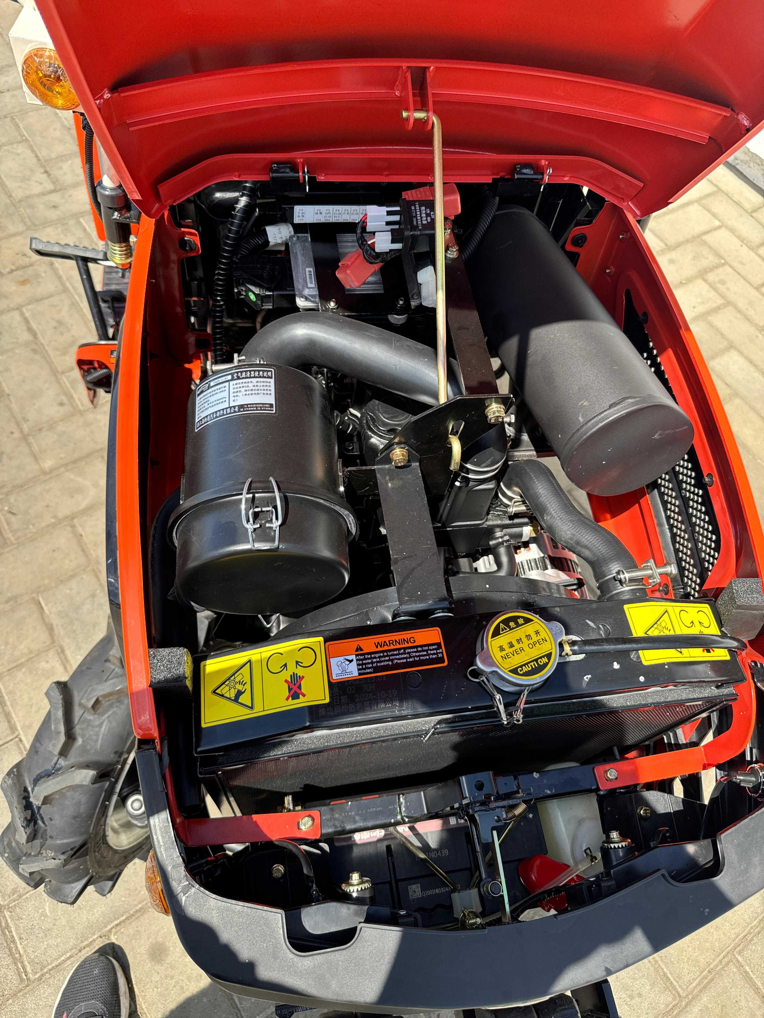 Tractor japonez LIDER 4×4 – 25 CP Diesel, 4 Cilindri Euro 5