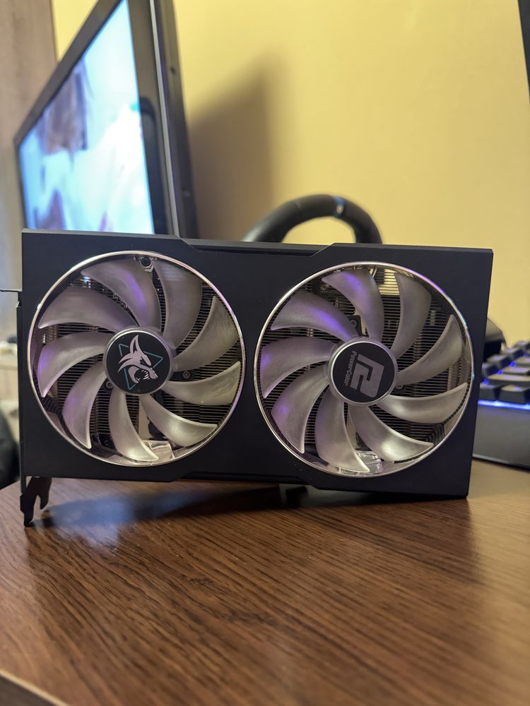 Видо карта Radeon rx 6650 xt