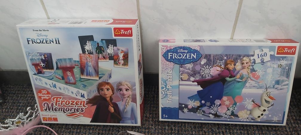Papusa Set Disney Frozen papusi Elsa, Ana, Olaf, Kristoff, Sven, Hans