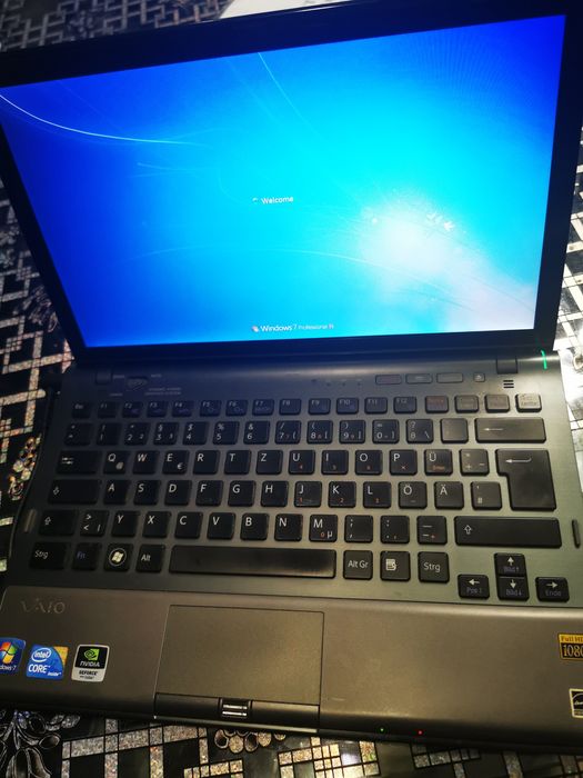 Sony vaio vpcz1  i7  ssd256 baterie buna