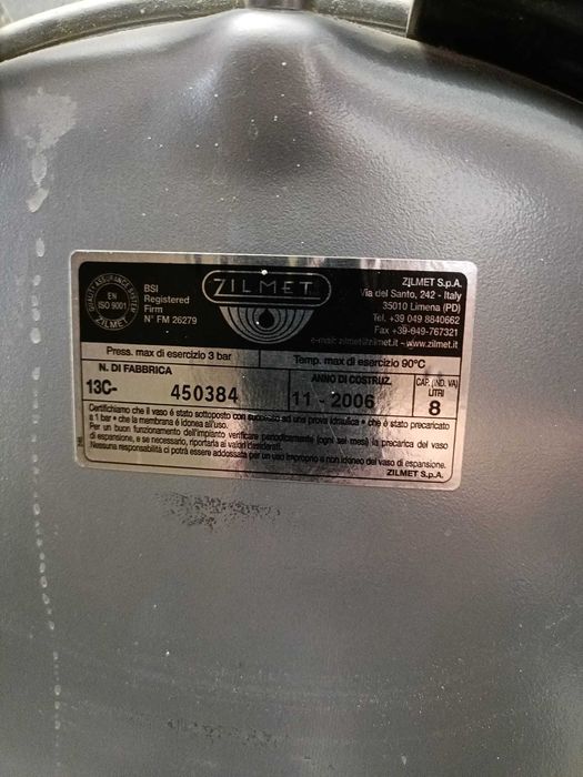 Centrala pe gaz ariston genius 28kv plus piese de rezervă