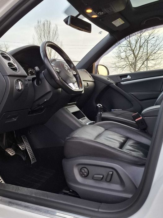 Volkswagen Tiguan 1.4 TSI 4Motion Sport & Style R_Line