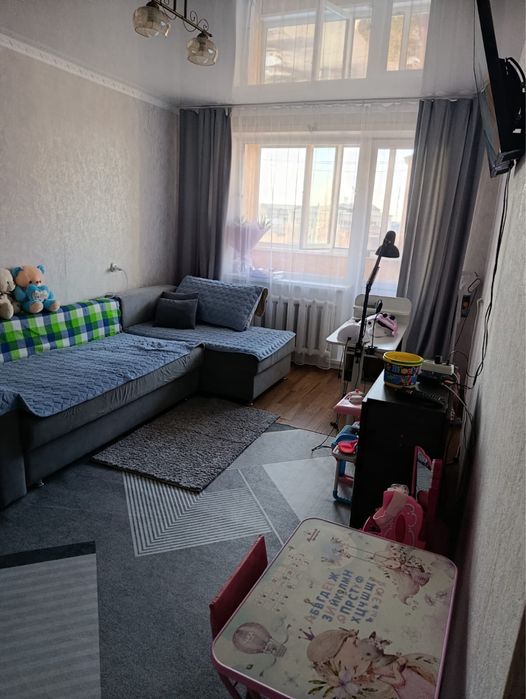 Продам 2 ком.квартиру 3/9. Не угловая.