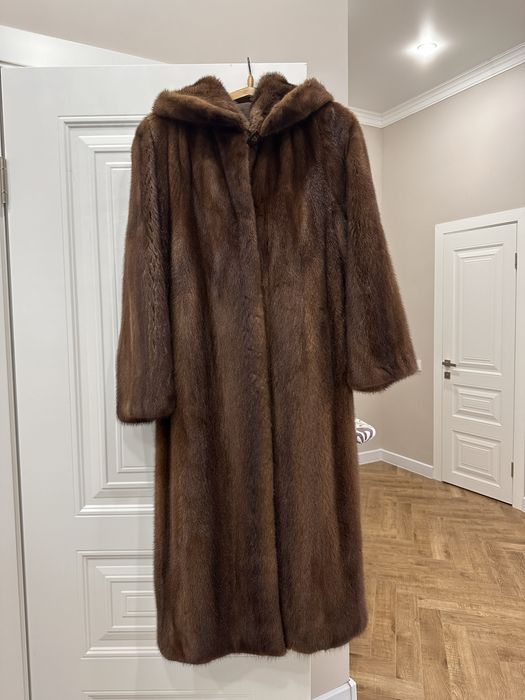 Продам норковую шубу