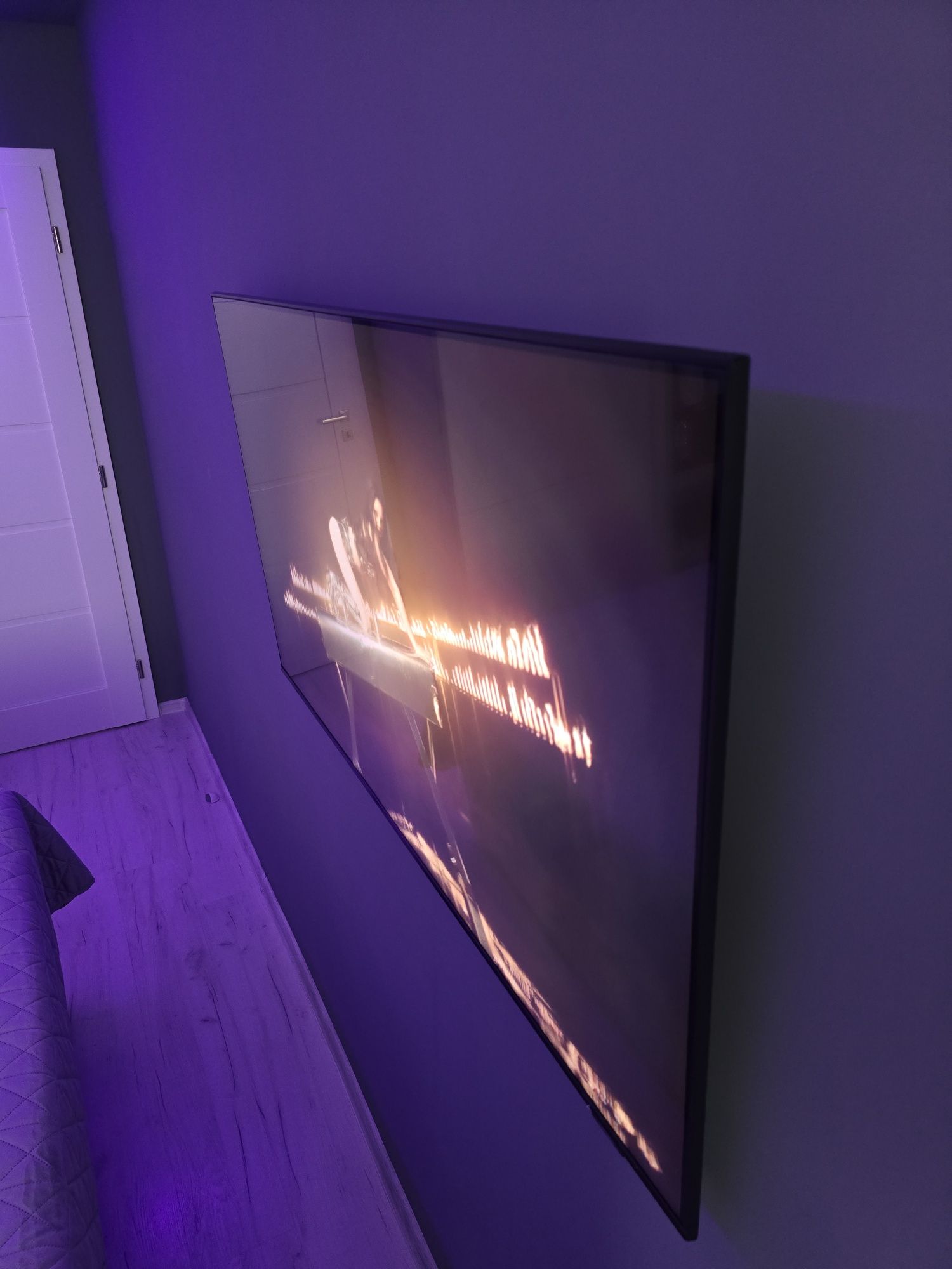 Телевизор Samsung QLED 50" UHD 4K QE-50Q60А в гаранция