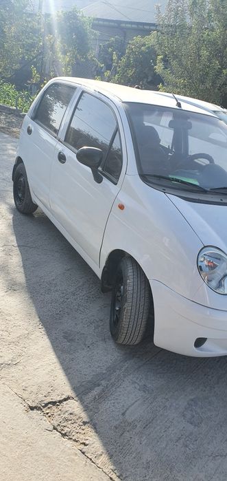 Matiz aftomashinasi sotiladi