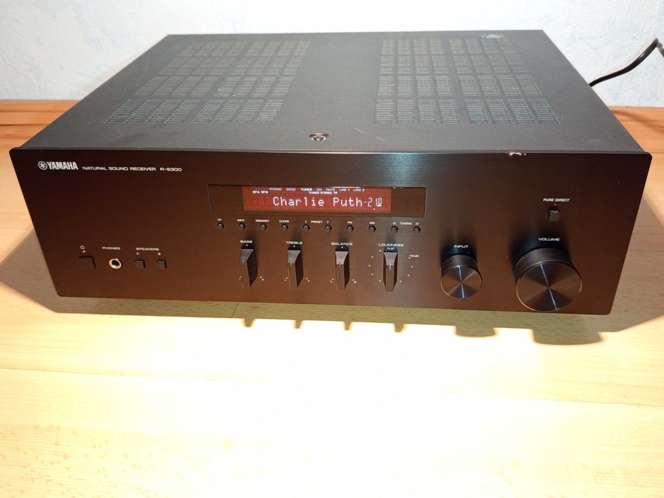 Стерео ресивър Yamaha R-S300