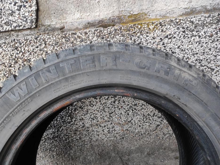 Гуми зимни SUNNY 16"