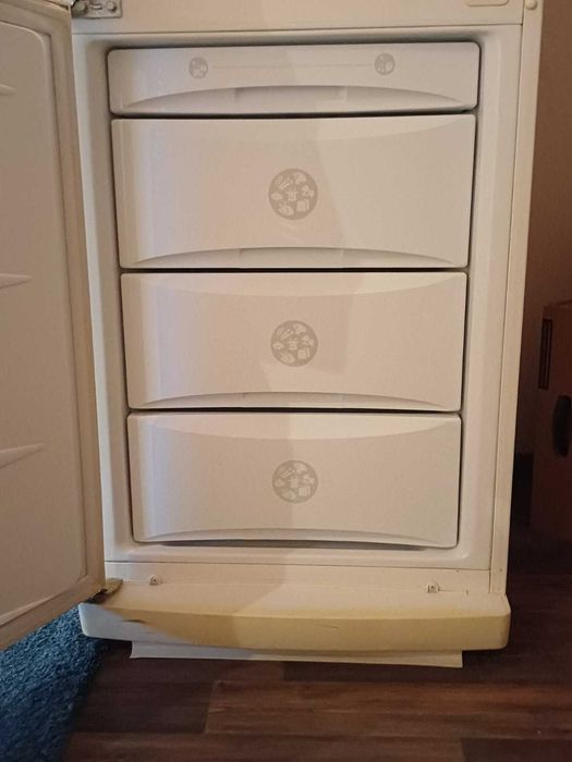 Комбиниран хладилник LG no frost