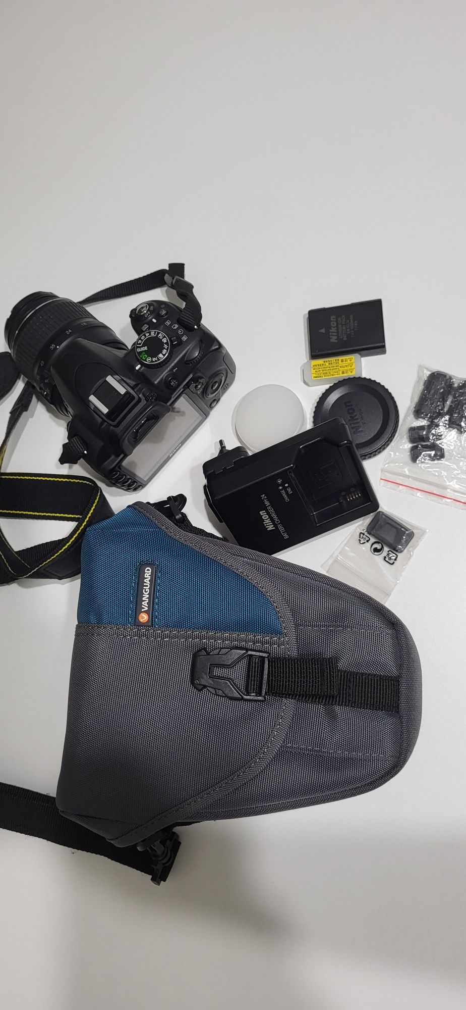 Продам фотоаппарат Nikon D3100