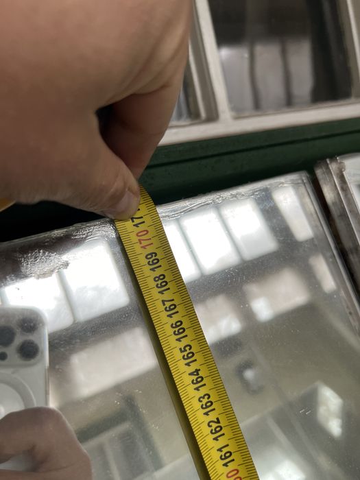 Oglinda perete pentru bar,salon infrumusetare ,etc