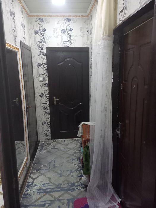 Продаётся квартира 2/1/4 в Чиланзарском районе 21 кв.