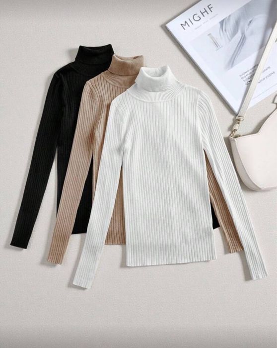 Пуловери с поло