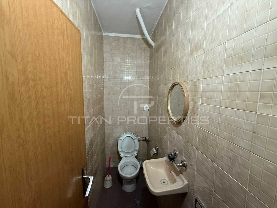 Продава се Тристаен апартамент в Пловдив, Кършияка - 92 кв.м за 2011 €/кв.м - Снимка #7