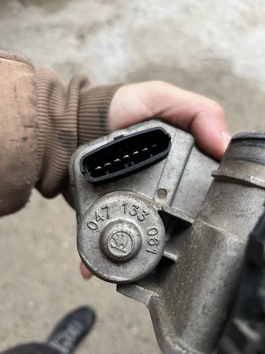 Дроселова клапа