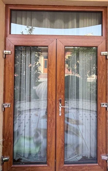 Engelberg akfa oynali eshigi