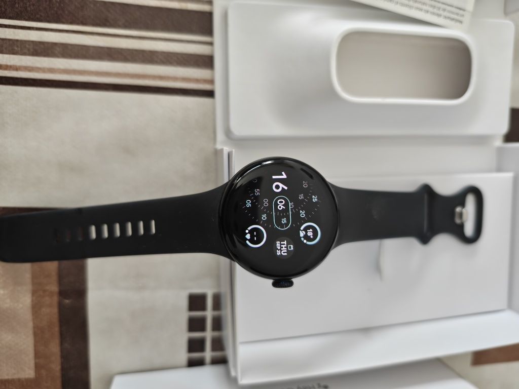 Смарт часовник Google Pixel Watch 2