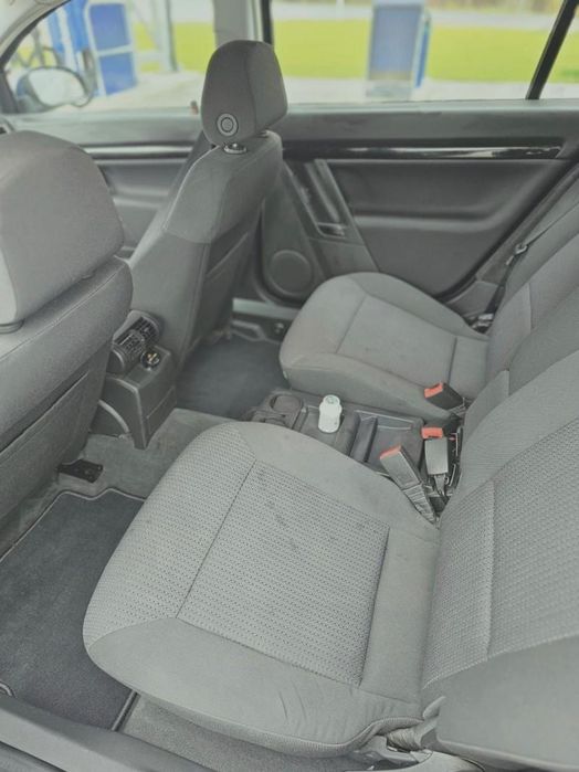 Carenaj roata dreapta fata Opel Vectra C