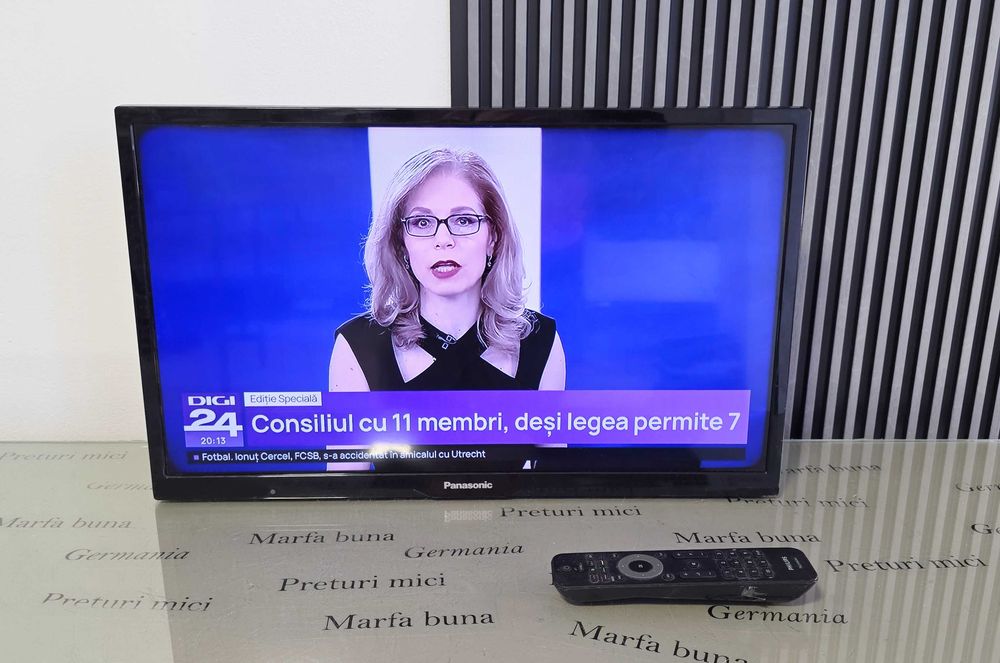 Televizor Panasonic VIERA TX-24CW304 24 inch/61 cm cu suport pt perete