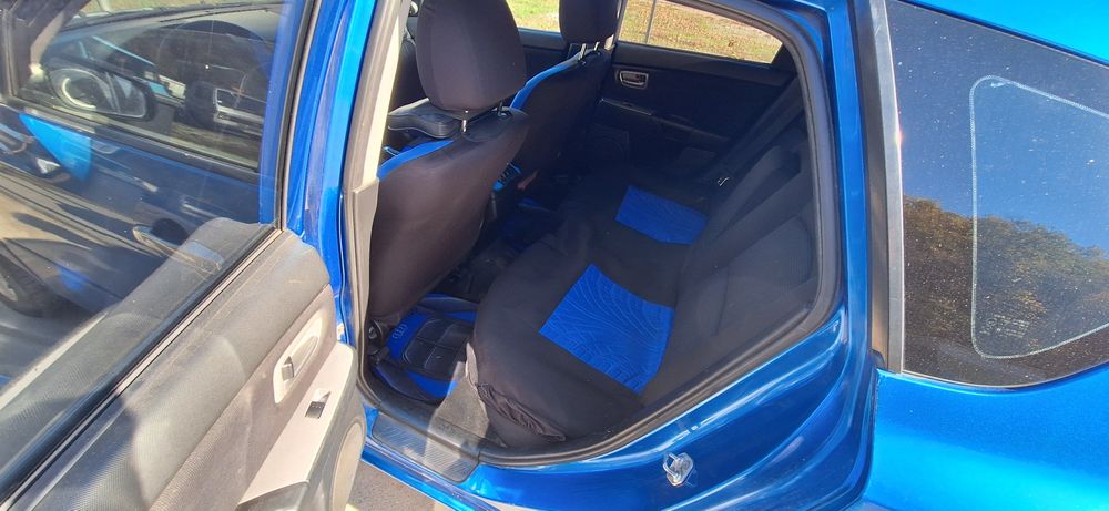 Продавам Мазда 3 1.6 дизел 2005г.