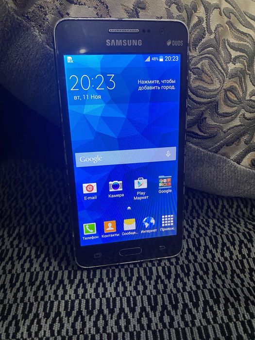 Продам телефон samsung