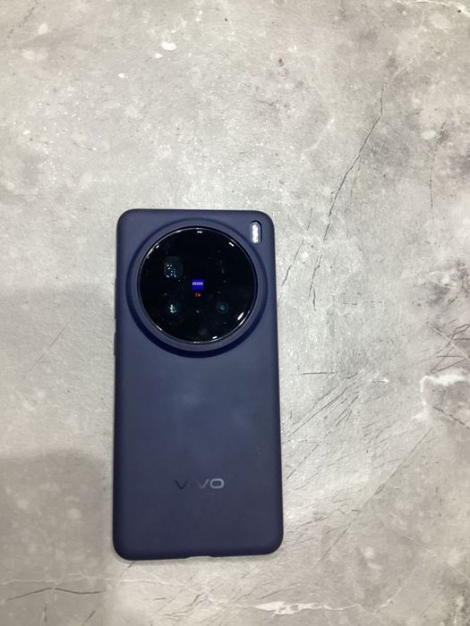 Продам vivo x200 pro 256 gb