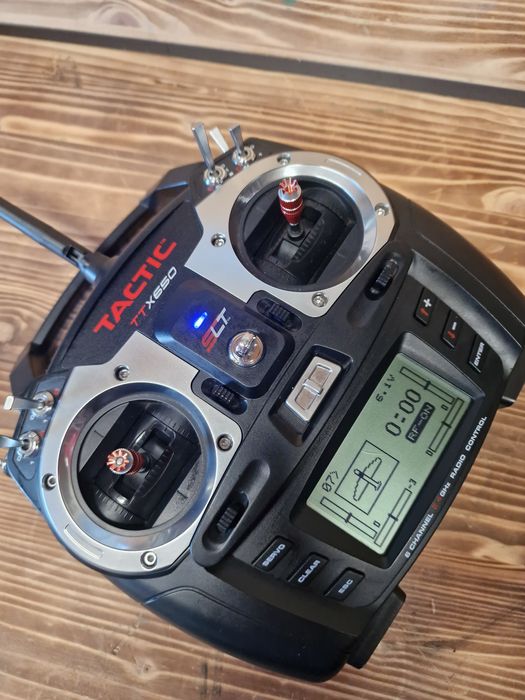 Radiocomanda TACTIC TTX650 2,4Ghz 6 canale avioane, elicoptere