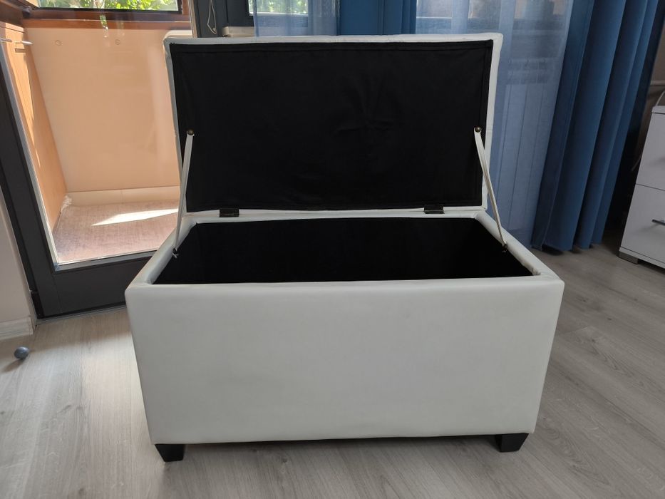 Пейка-ракла и две табуретки с място за съхранение 
Размери:	Дължина 80