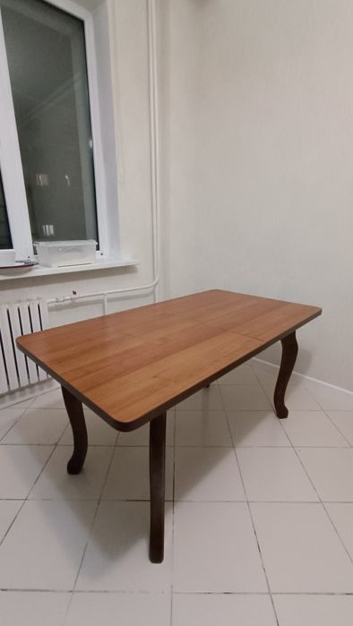 Стол в отличном состоянии