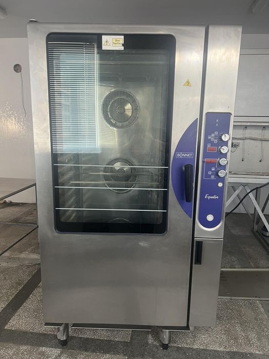 Конвектомат 20 тави като нов