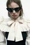 Bluza  cu fundita la gat zara