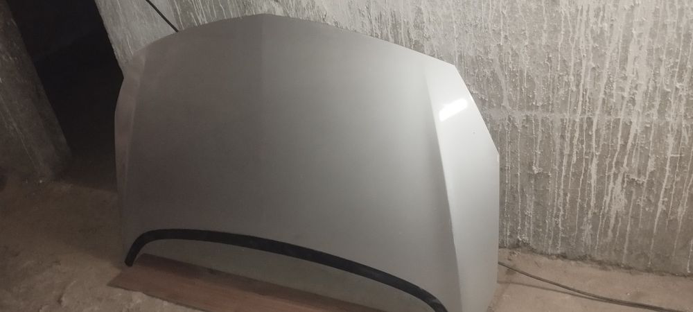 Capota gri Astra j sport tourer și balamale.