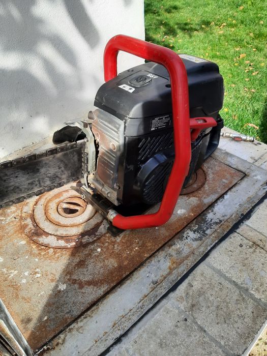 Vând drujba pentru beton