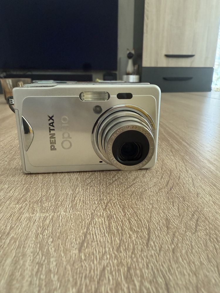 Фотоапарат Pentax Optio S7.