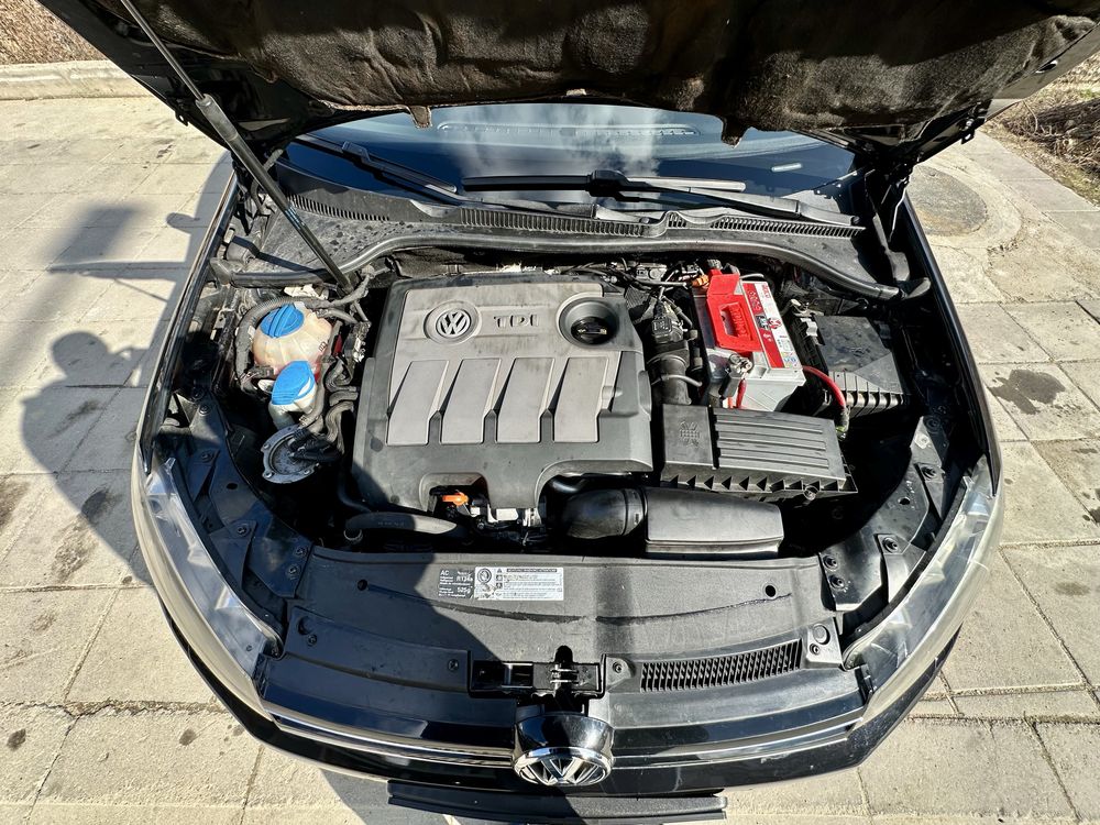 Volkswagen Golf VI