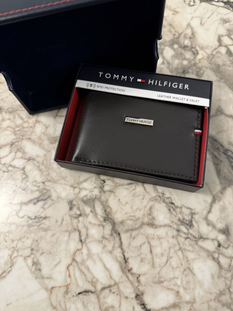 Портмоне Tommy Hilfiger