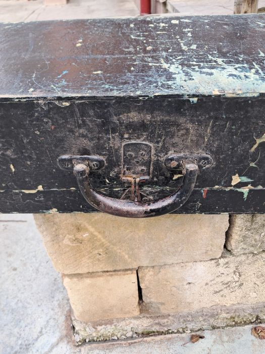 Valiză din lemn pentru armată