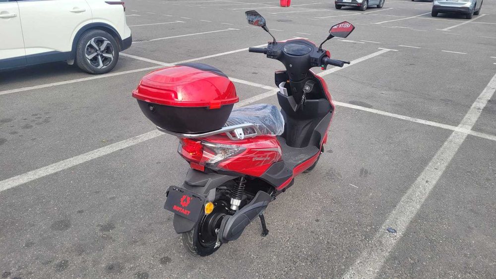 Scuter Rotakt Avalanche, Motor 1500W, Autonomie pana la 53 Km
